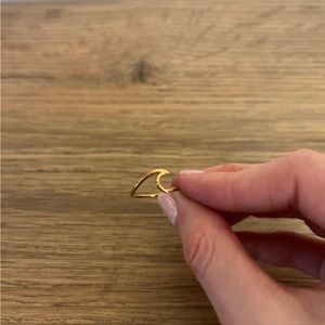 Gold Wave Ring Size 5